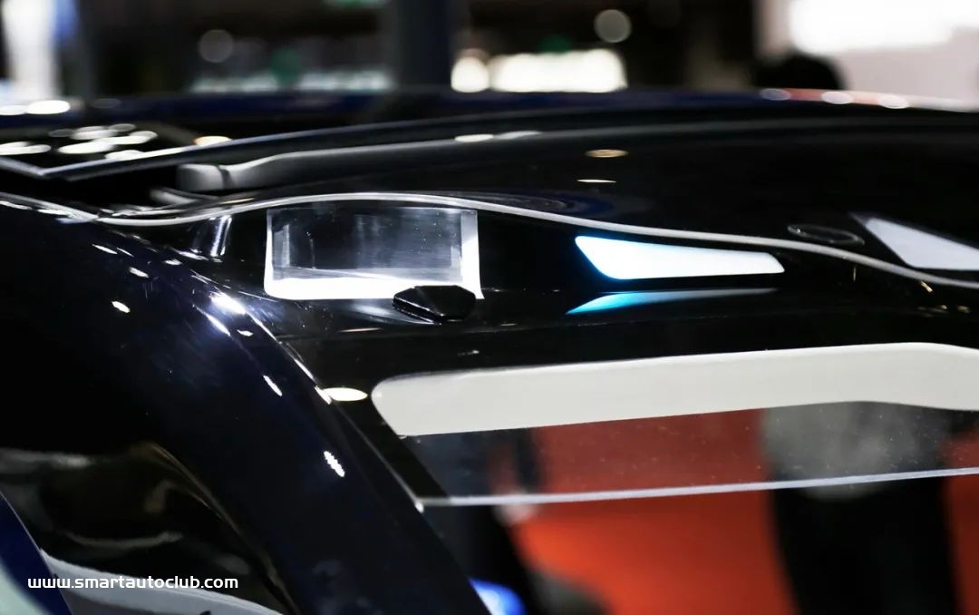 上海车展 | 伟巴斯特自动驾驶智能车顶，麦格纳Mezzo面板让汽车“变脸”