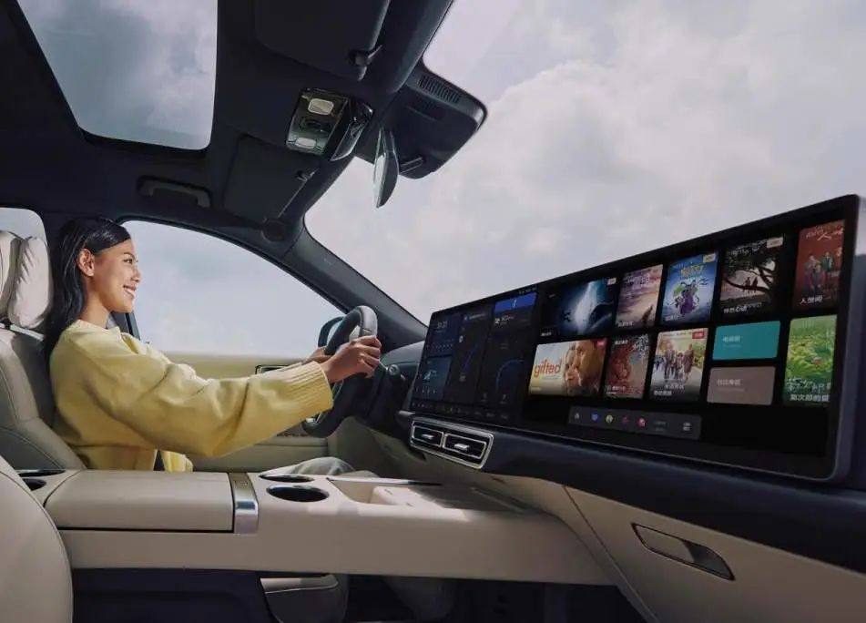 BOE（京东方）供货理想L8 全系列“双联屏+吸顶屏” 引领智能座舱人车交互新未来