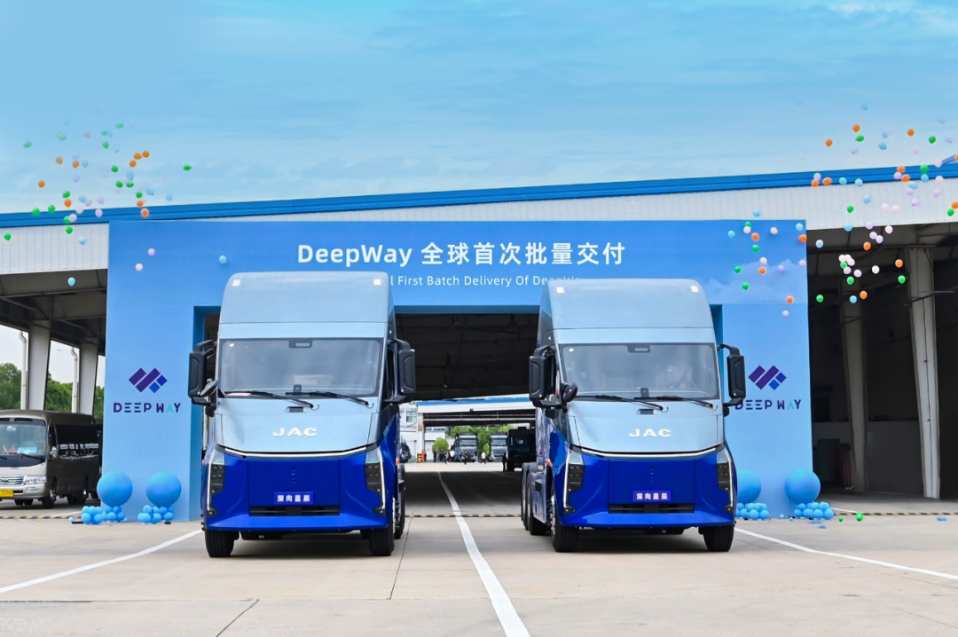百度生态企业DeepWay全球首次批量交付新车，极目智能助力智能驾驶落地