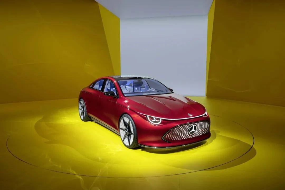 梅赛德斯-奔驰CLA级概念车全球首发