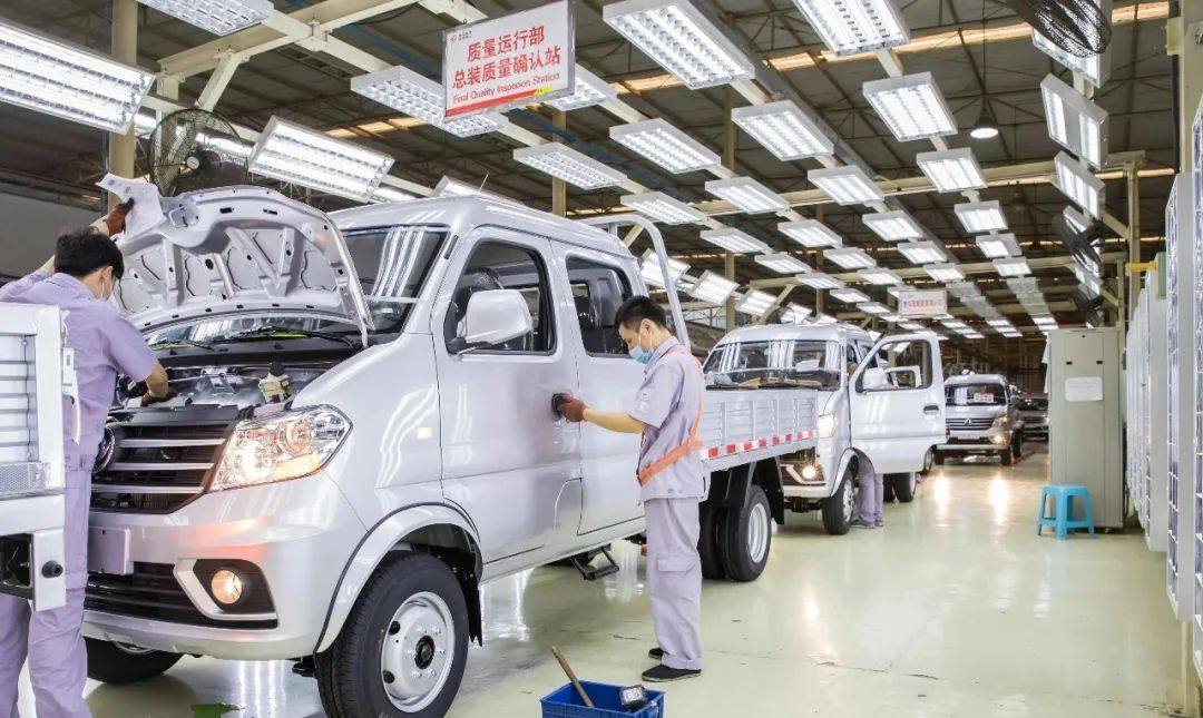 重庆新能源汽车，电池工厂，电池材料企业产业布局