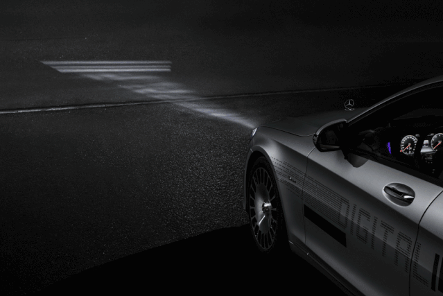 0mercedes-benz-digital-light.gif 图片
